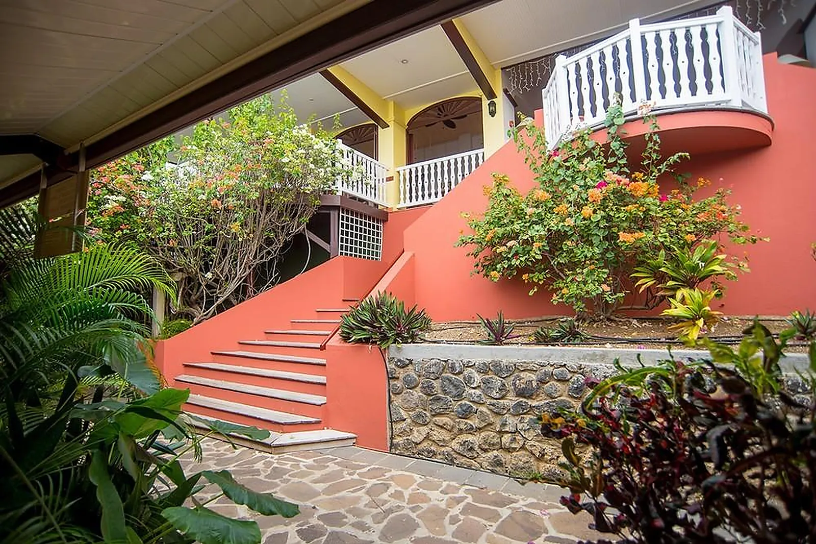 Lieux événementiels, AUBERGE DE LA VIEILLE TOUR