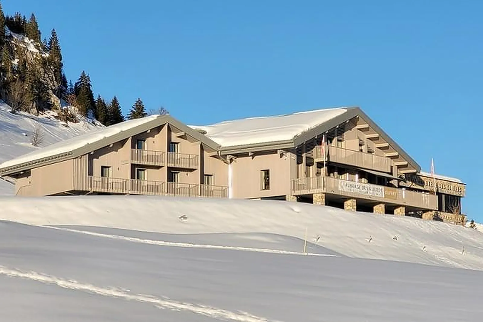 Lieux événementiels, AUBERGE DES GLIÈRES
