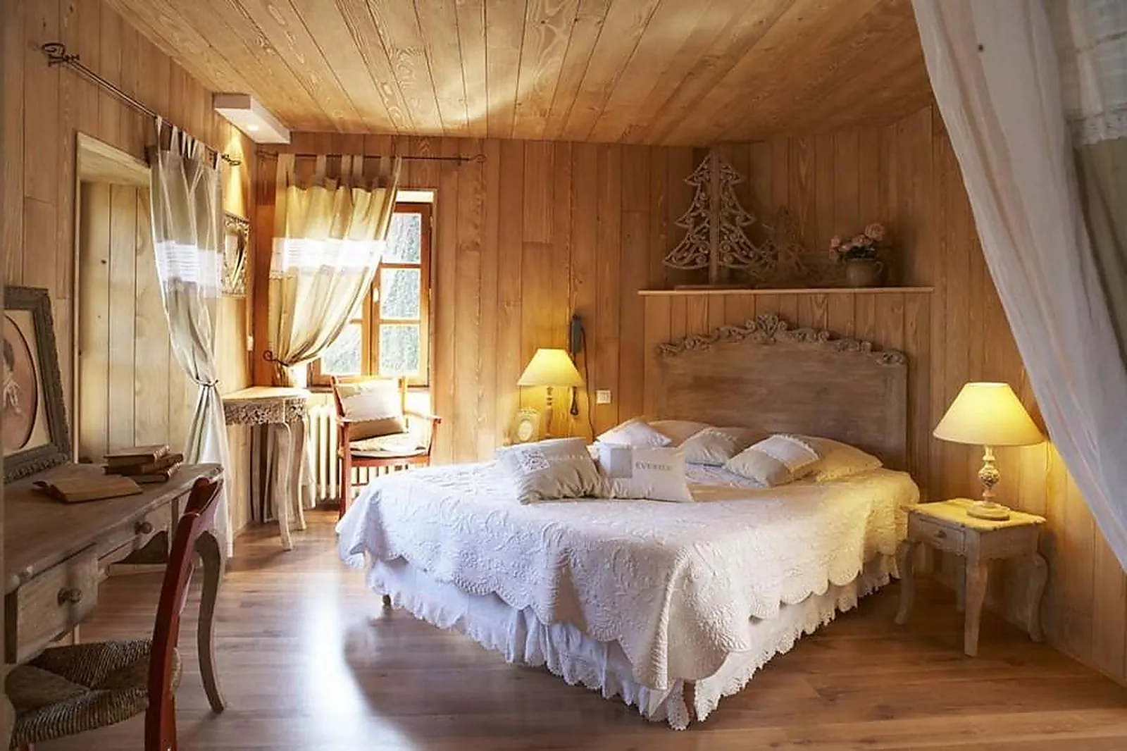 Lieux événementiels, AUBERGE DES MONTAGNES