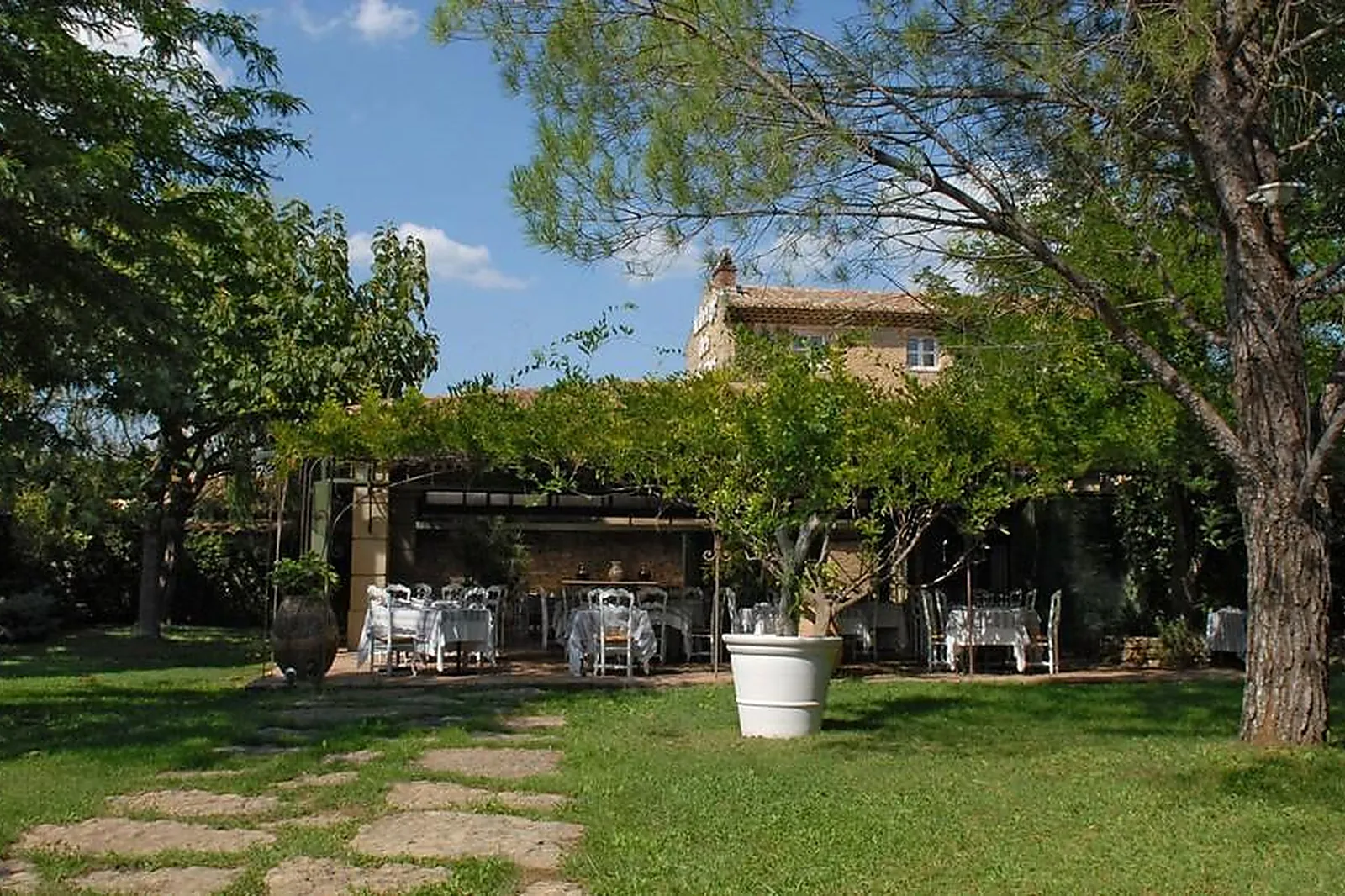 Lieux événementiels, AUBERGE DES TUILERIES