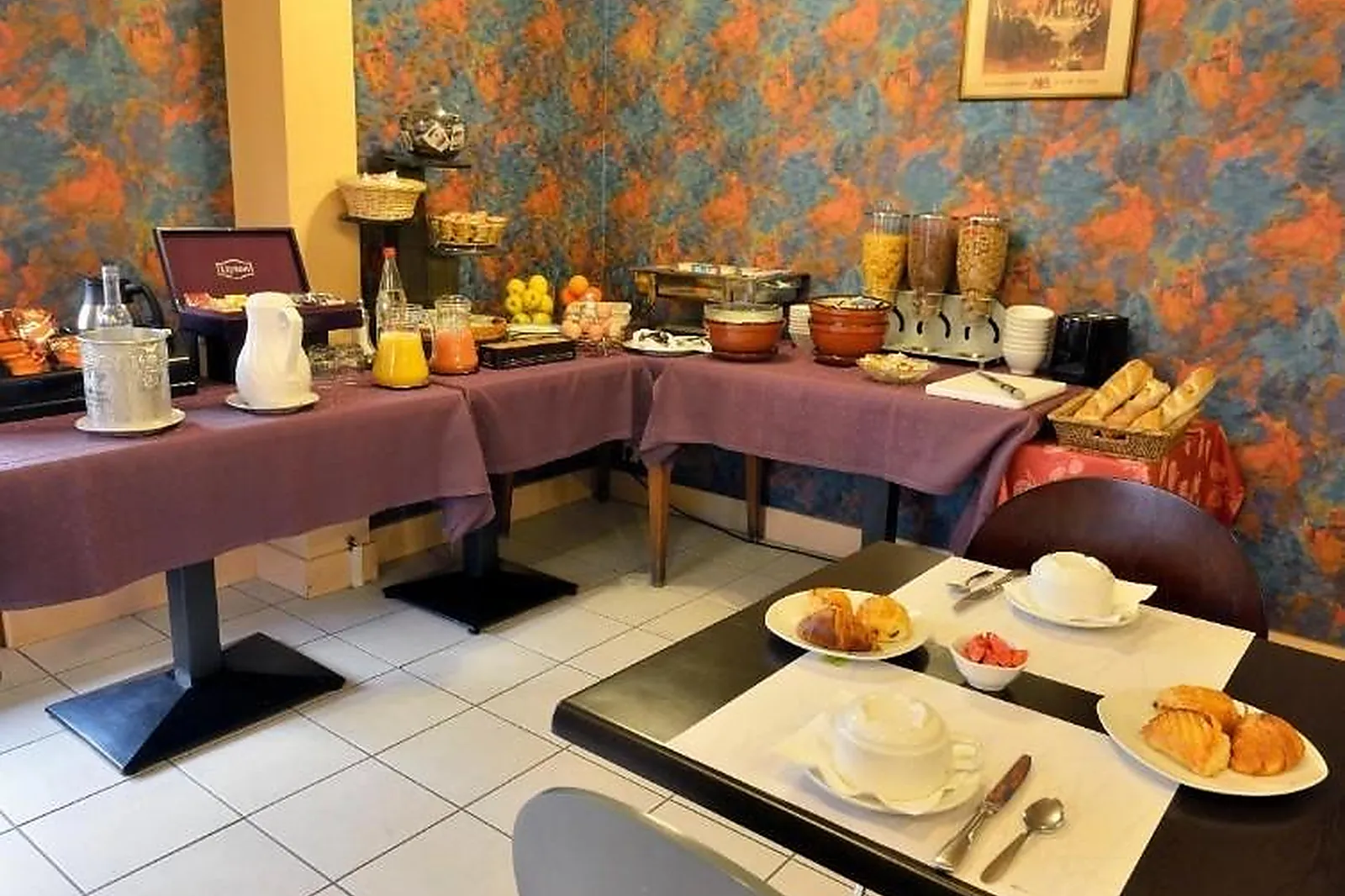 Lieux événementiels, AUBERGE DES VIEUX CHÊNES