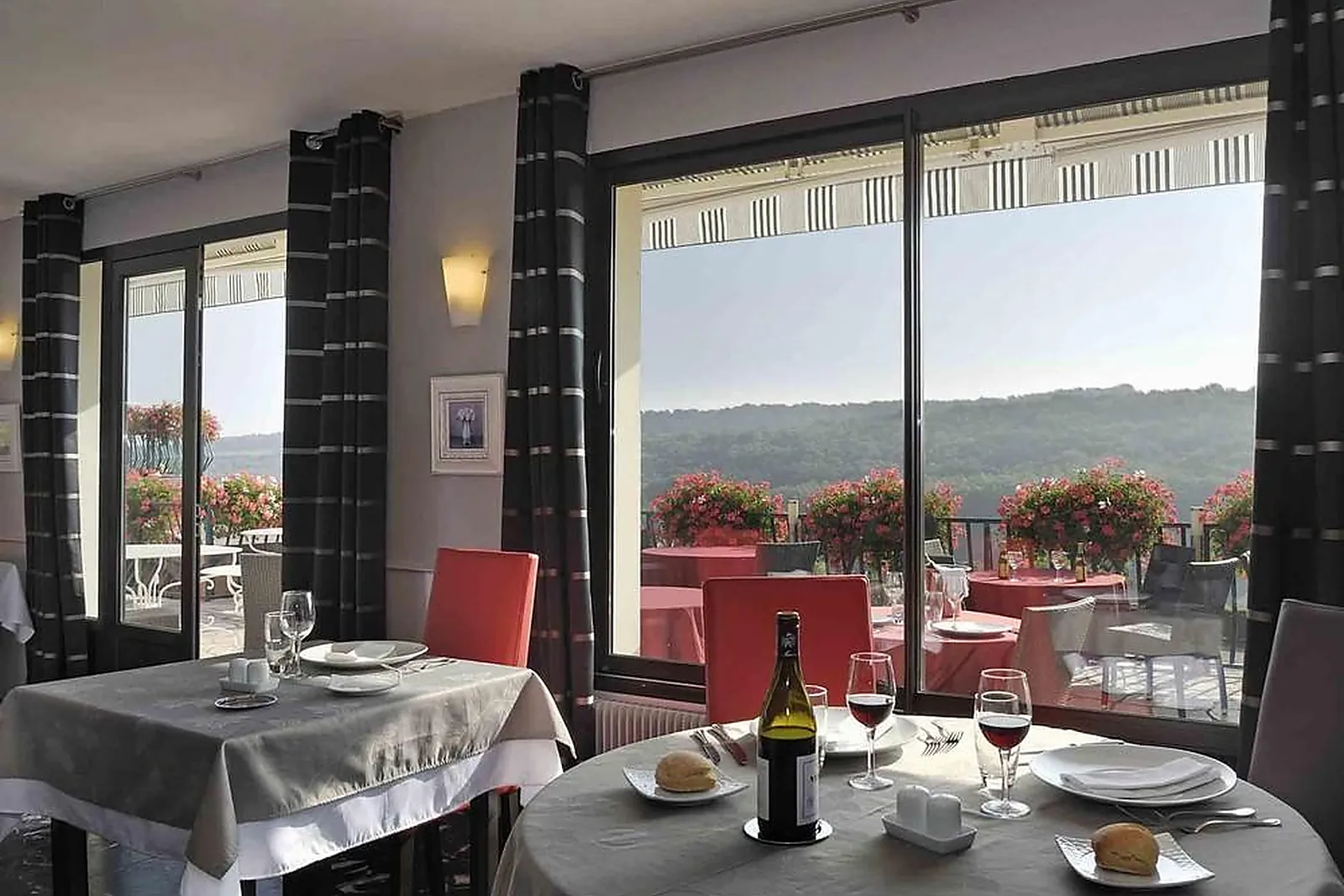 Lieux événementiels, AUBERGE DU CAMP ROMAIN