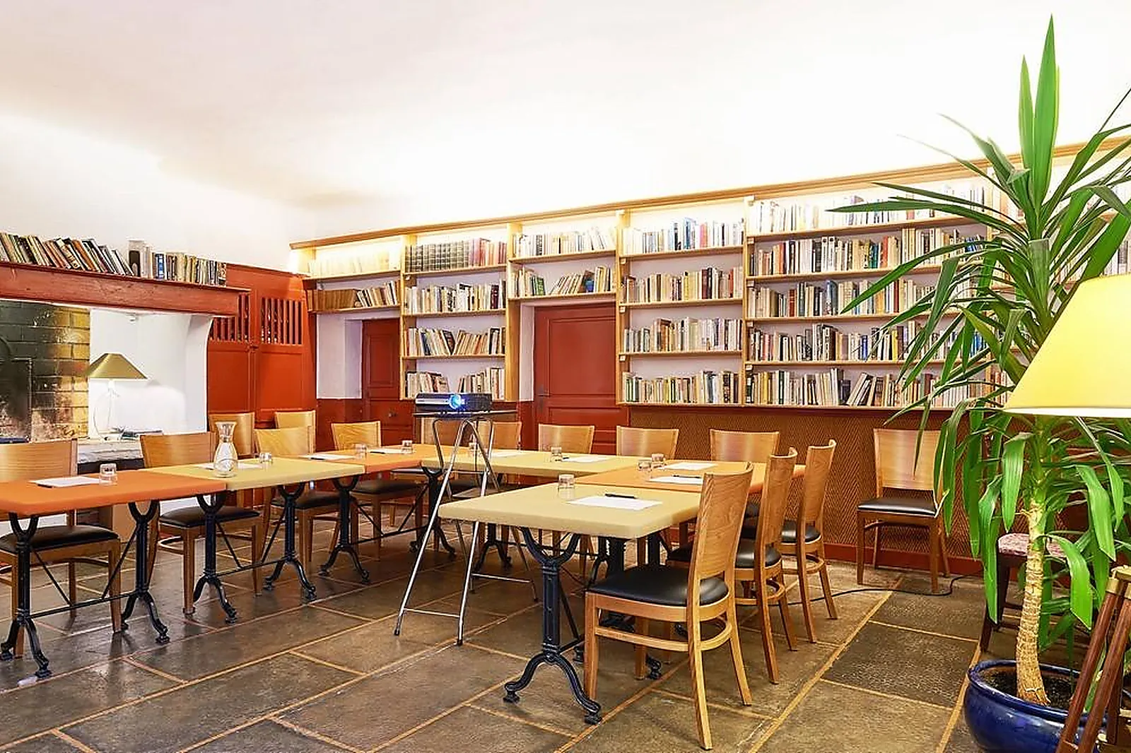 Lieux événementiels, AUBERGE DU CÈDRE