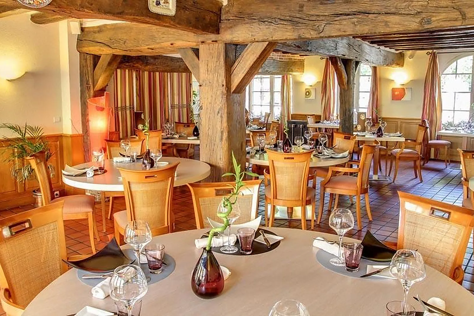 Lieux événementiels, AUBERGE DU CHEVAL BLANC