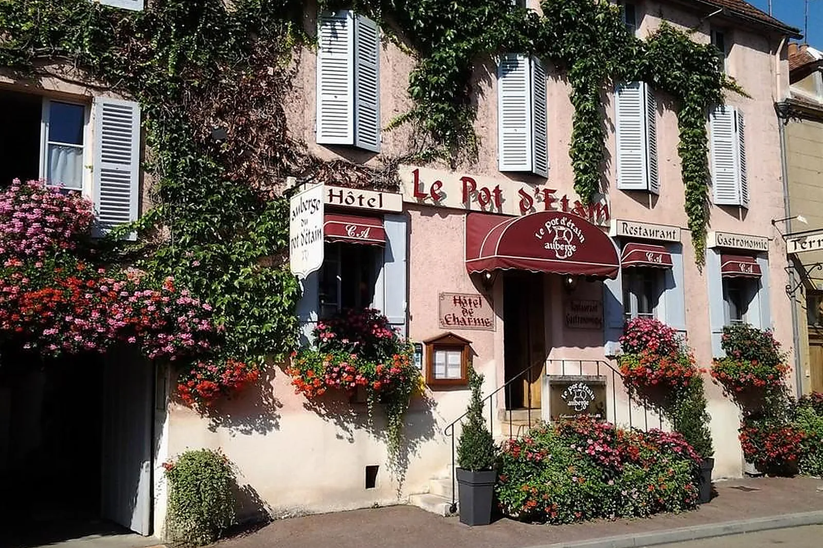 Lieux événementiels, AUBERGE DU POT D'ETAIN