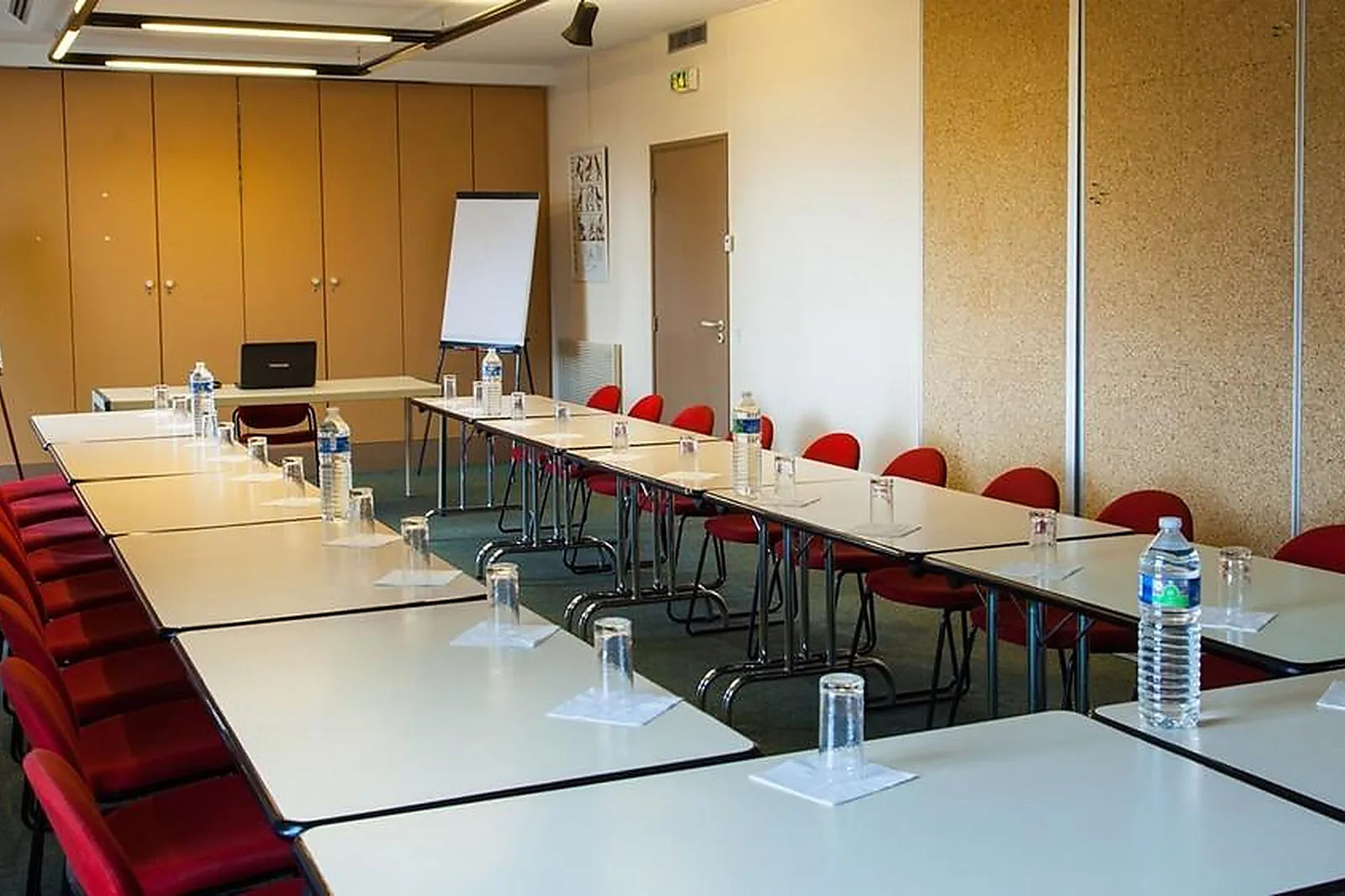 Lieux événementiels, AUBERGE DU RELAIS FLEURI