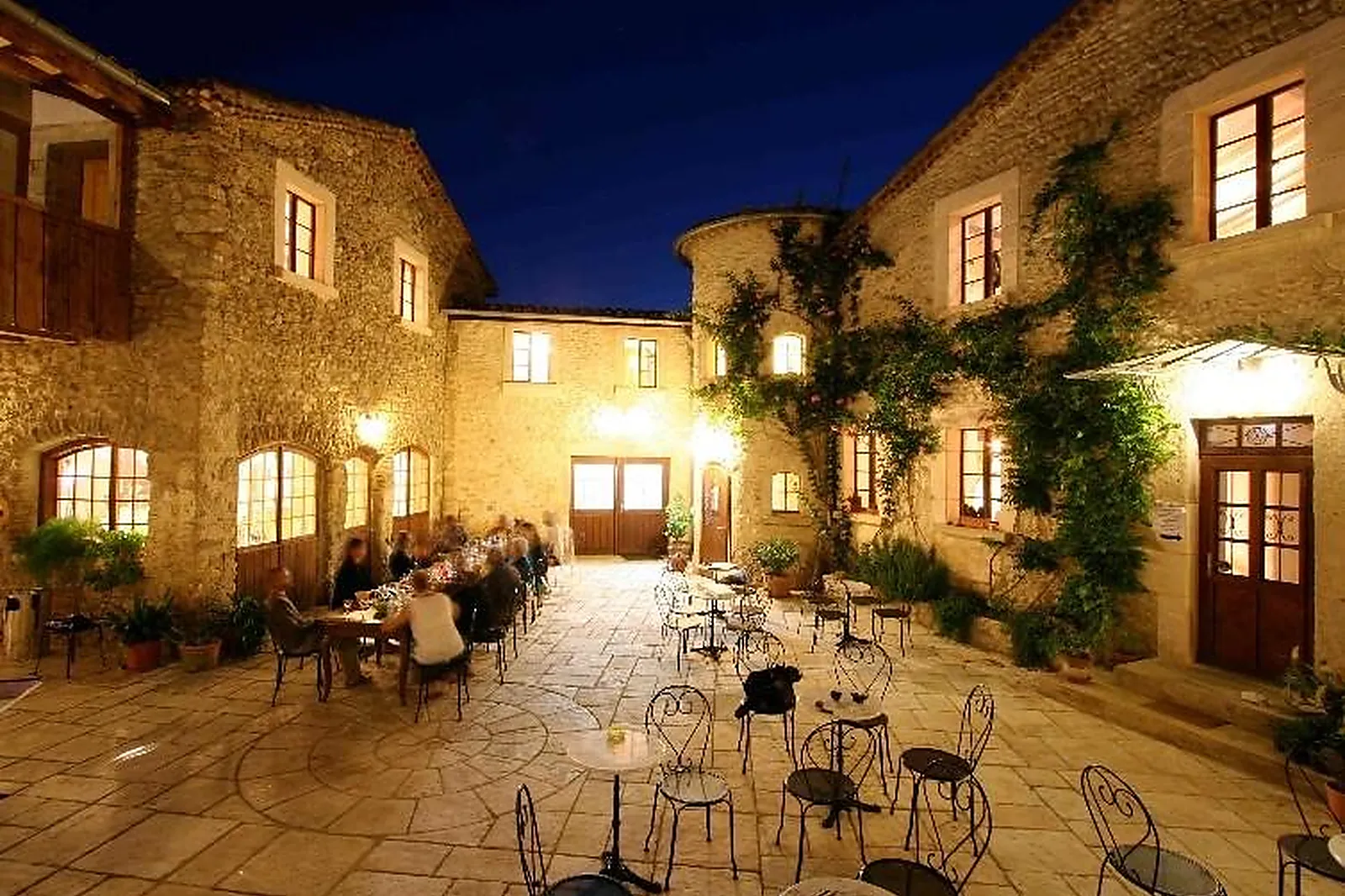 Lieux événementiels, AUBERGE LA PLAINE