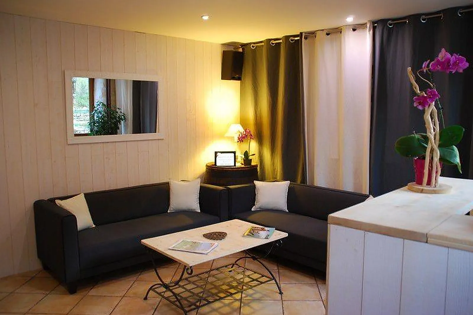 Lieux événementiels, AUBERGE LE COLLET