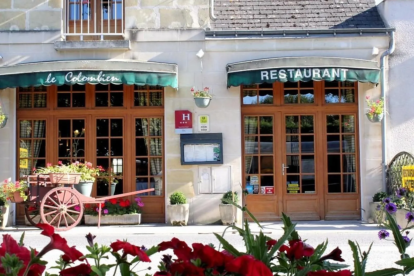 Lieux événementiels, AUBERGE LE COLOMBIEN