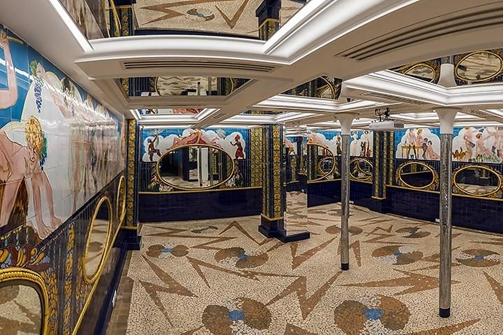 Lieux événementiels, AUX BELLES POULES