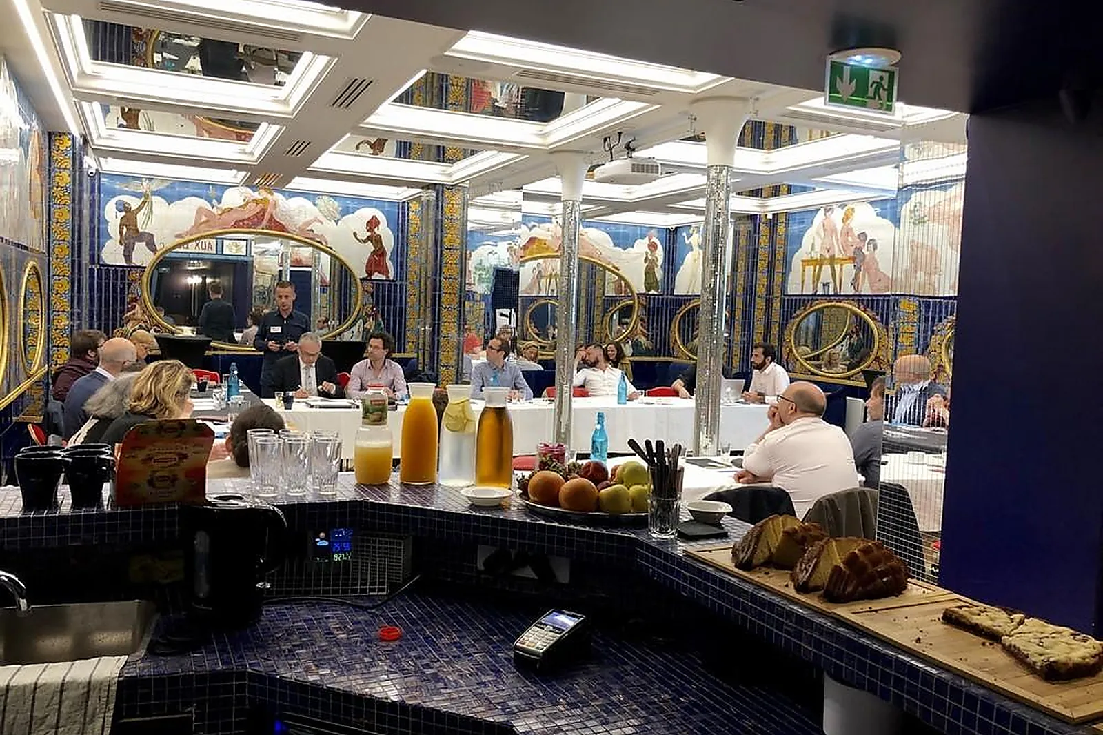 Lieux événementiels, AUX BELLES POULES