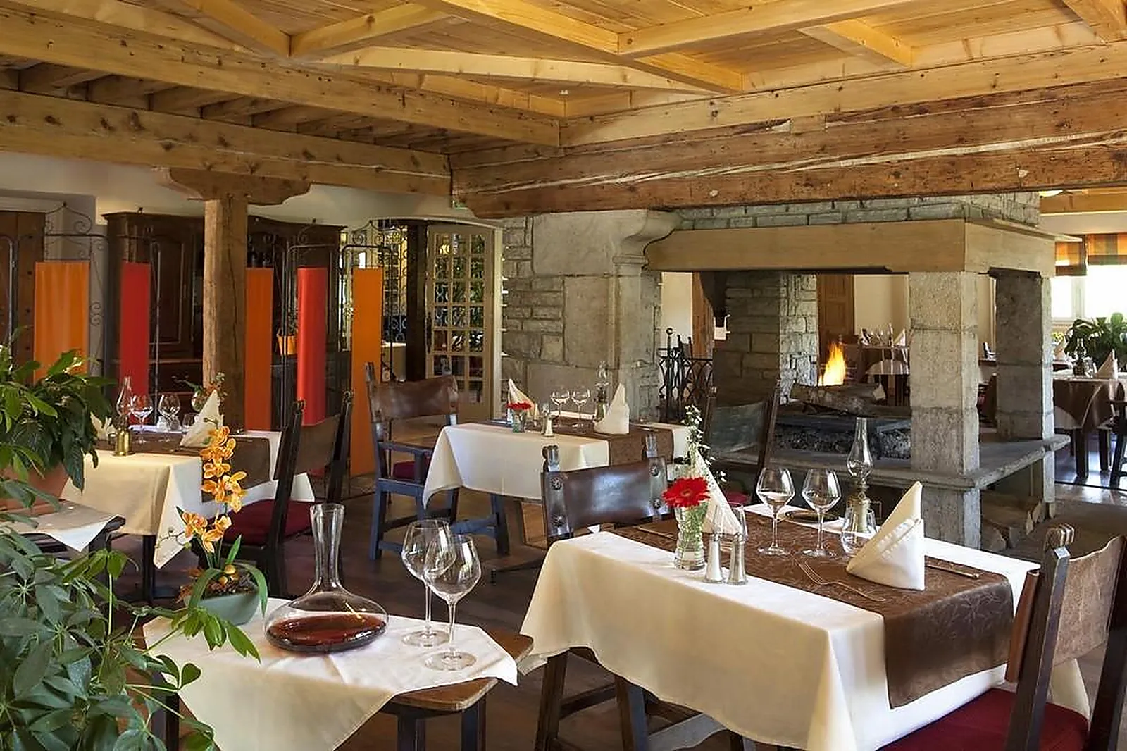 Lieux événementiels, AUX TRUITES BLEUES