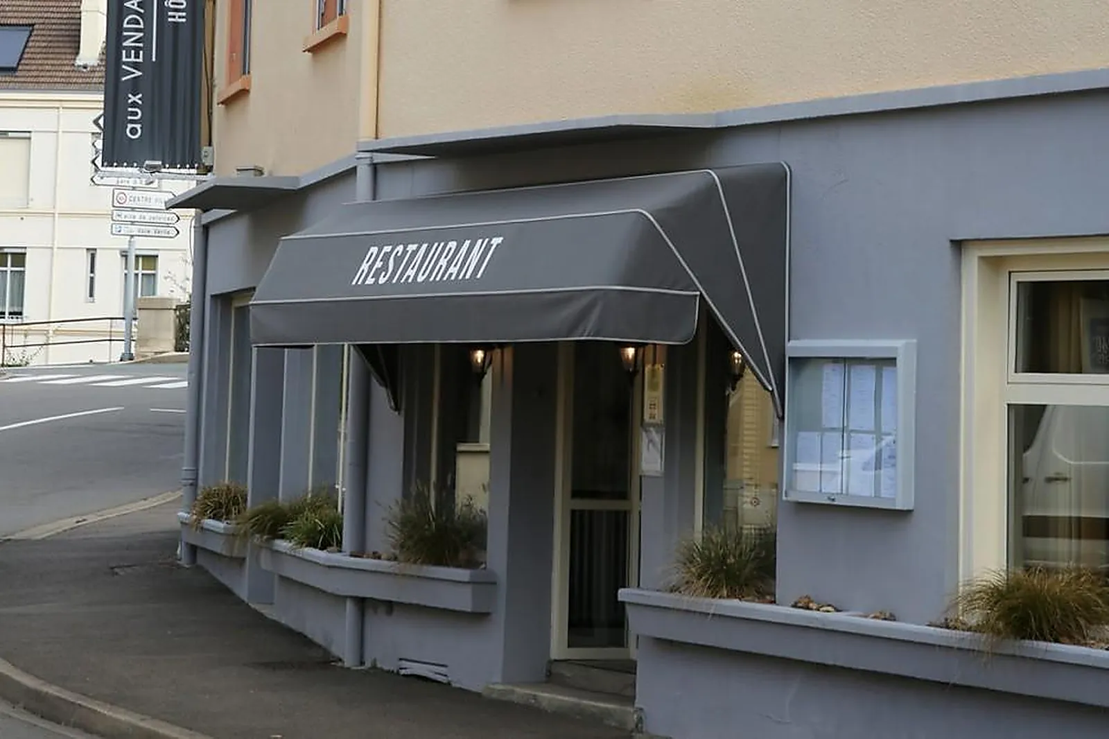 Lieux événementiels, AUX VENDANGES DE BOURGOGNE