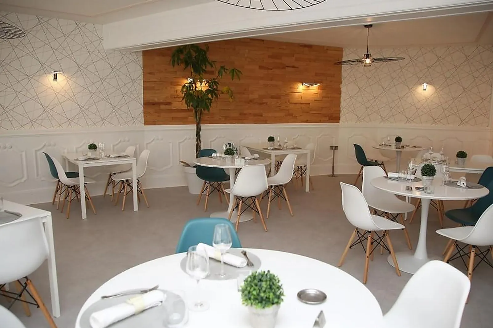 Lieux événementiels, AUX VENDANGES DE BOURGOGNE