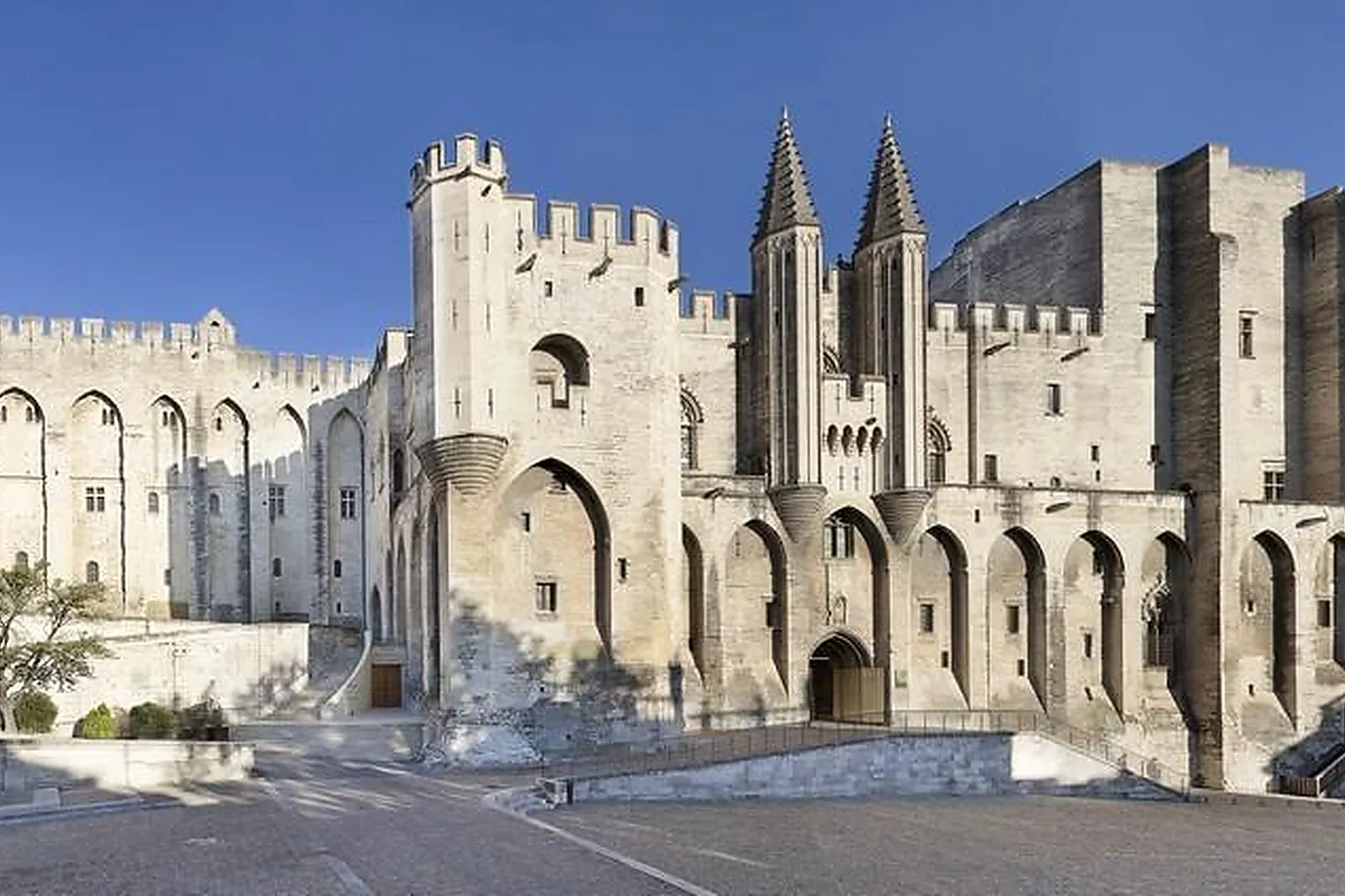 Lieux événementiels, AVIGNON GRAND HOTEL