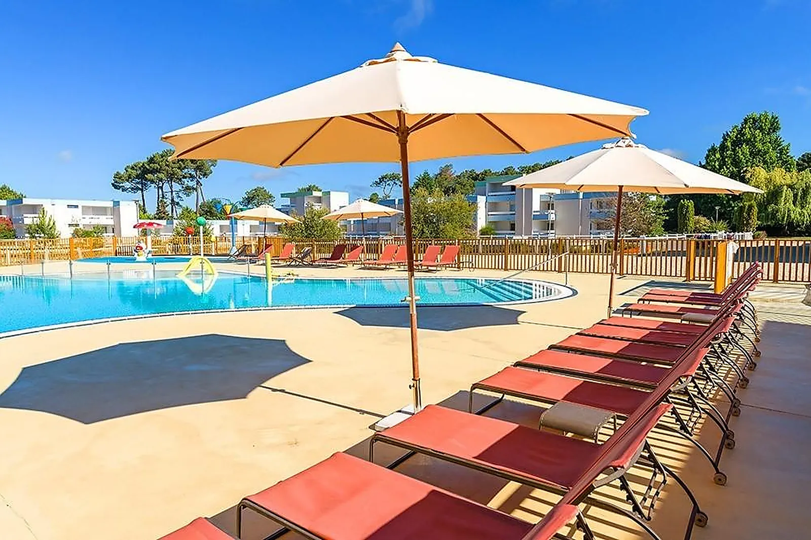 Lieux événementiels, AZUREVA LACANAU