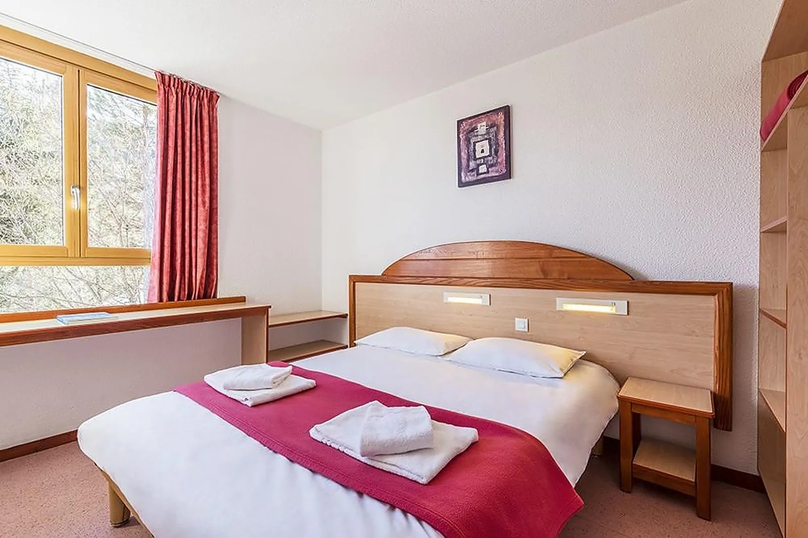 Lieux événementiels, AZUREVA LES KARELLIS