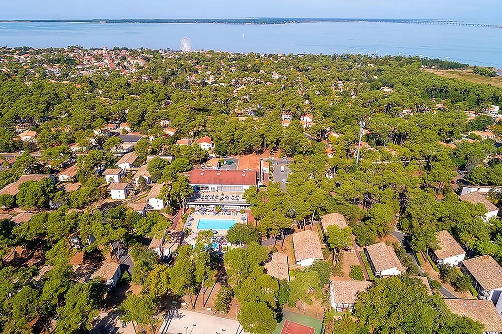 Lieux événementiels, AZUREVA RONCE-LES-BAINS