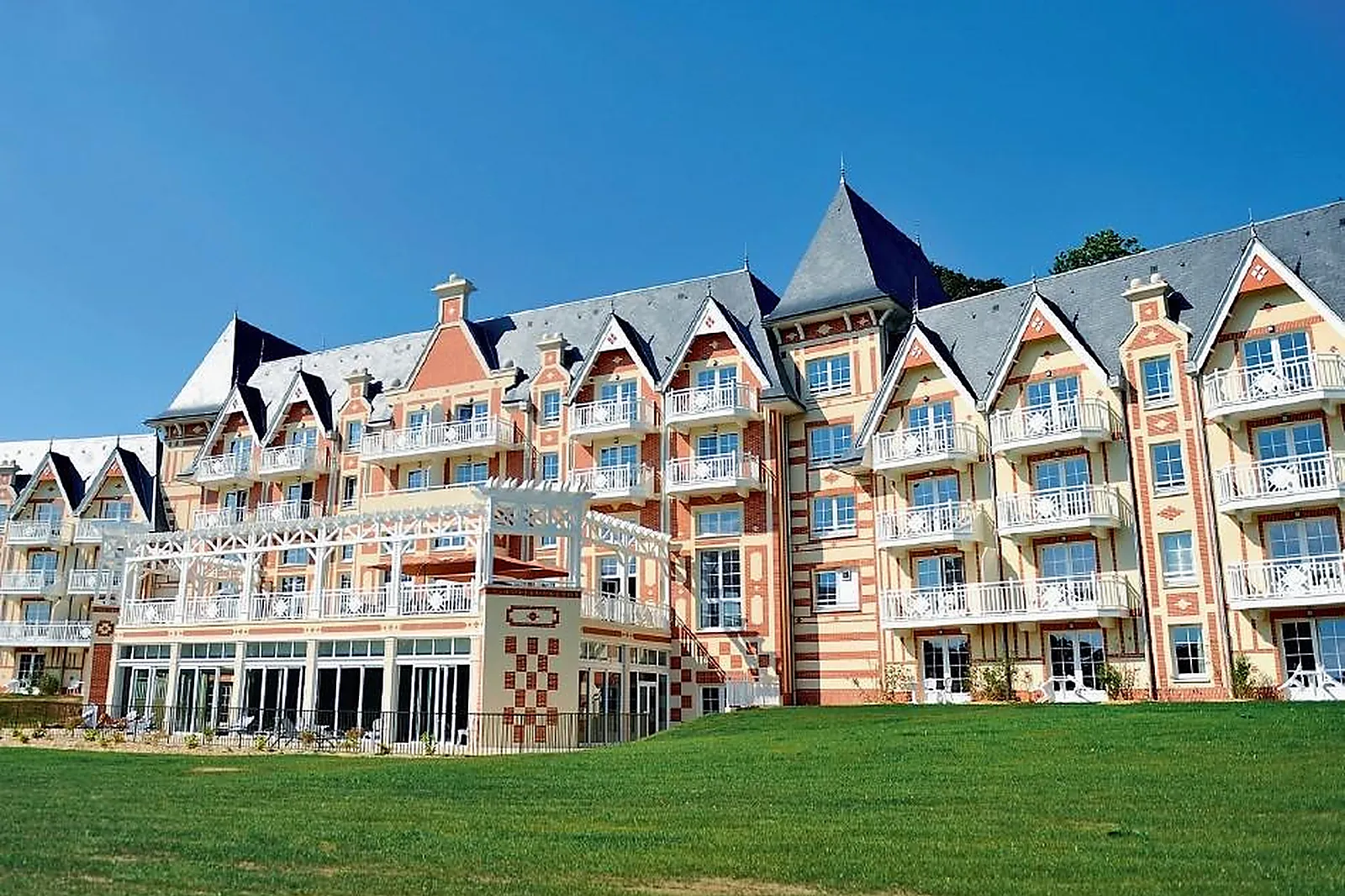 Lieux événementiels, B'O RESORT