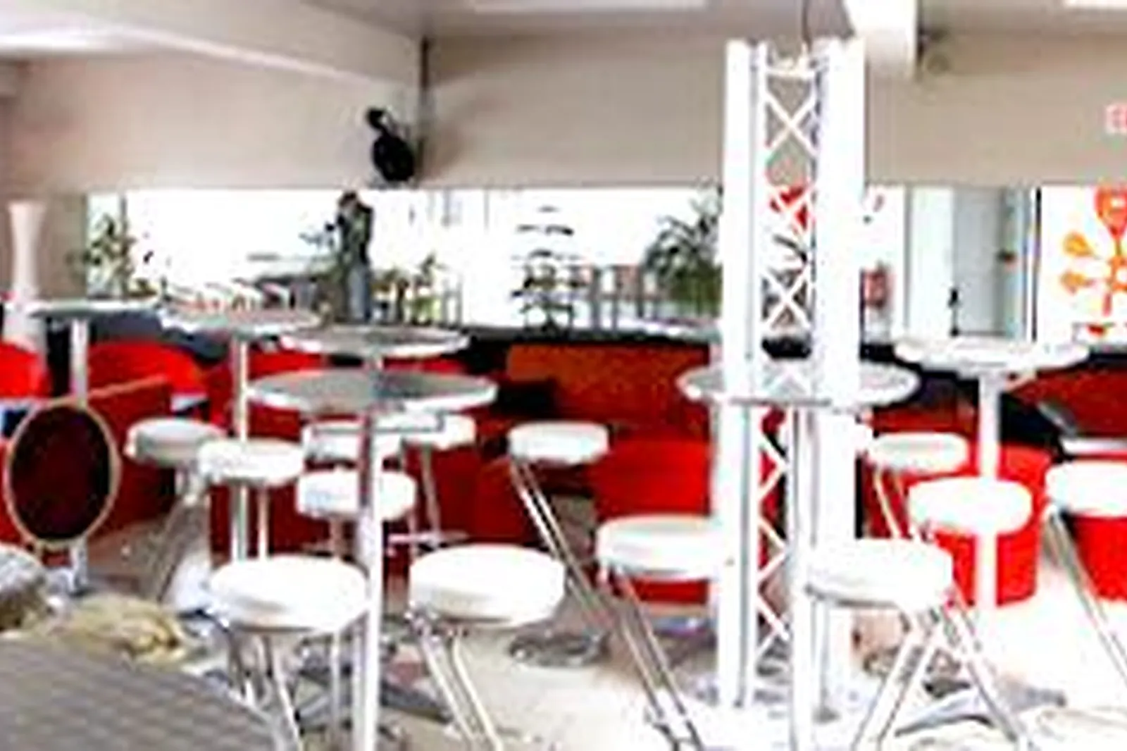 Lieux événementiels, B52 CAFÉ