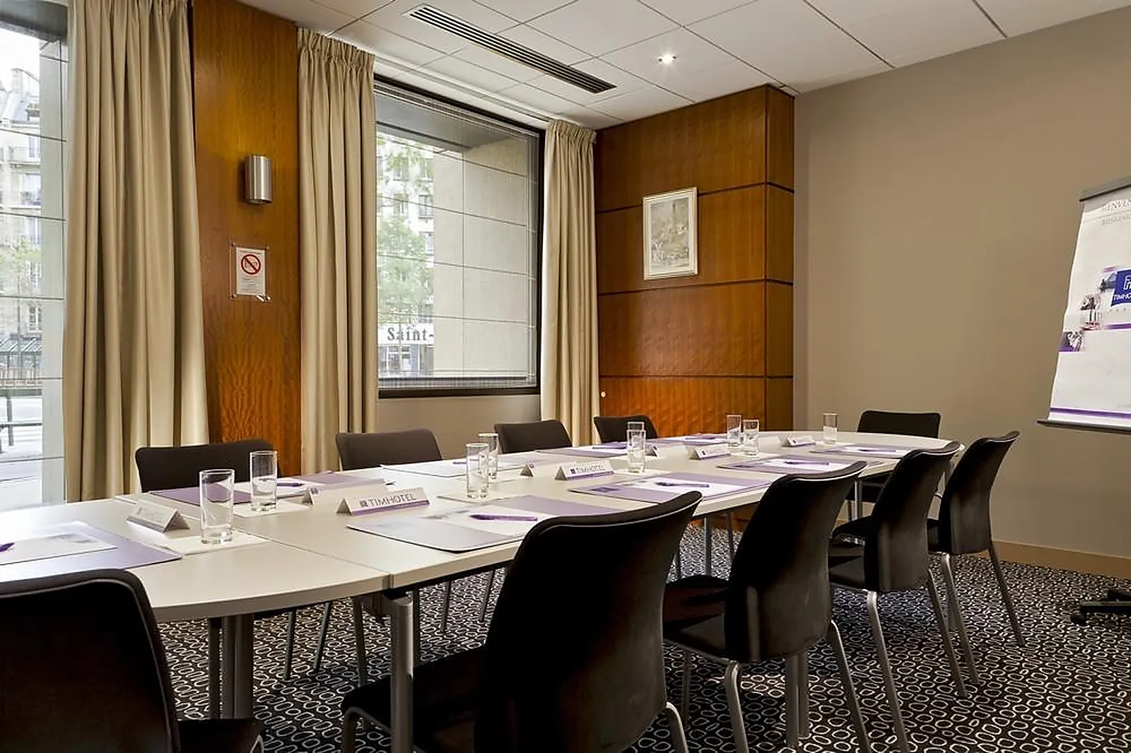 Lieux événementiels, BB HOTEL PARIS 17 BATIGNOLLES