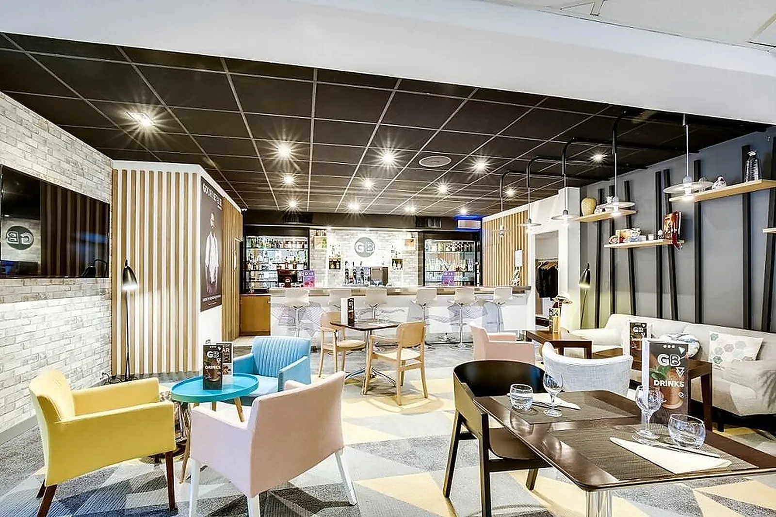 Lieux événementiels, BB HÔTEL CERGY PORT