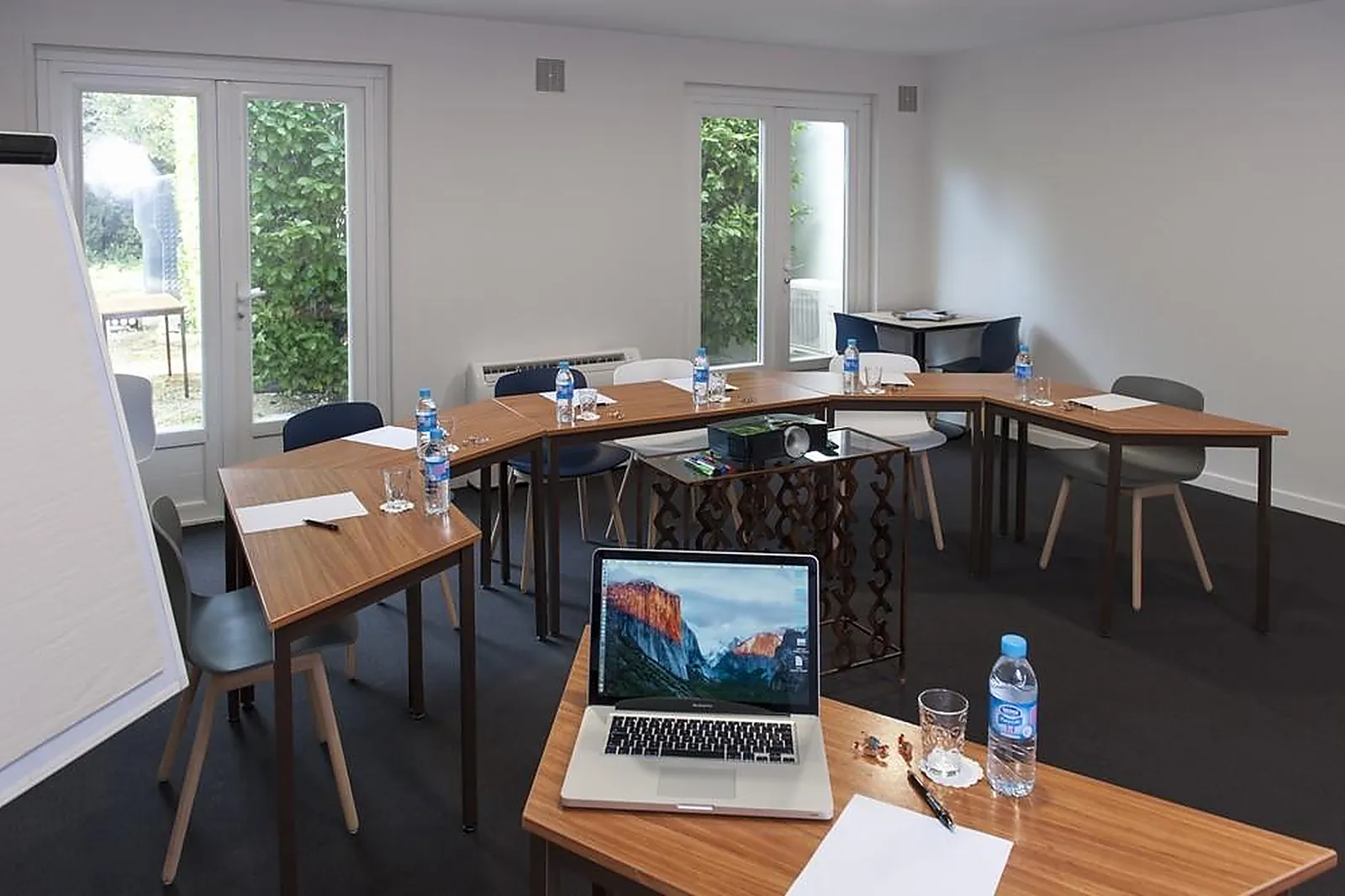 Lieux événementiels, BRIT HOTEL AVIGNON SUD, LE CALENDAL