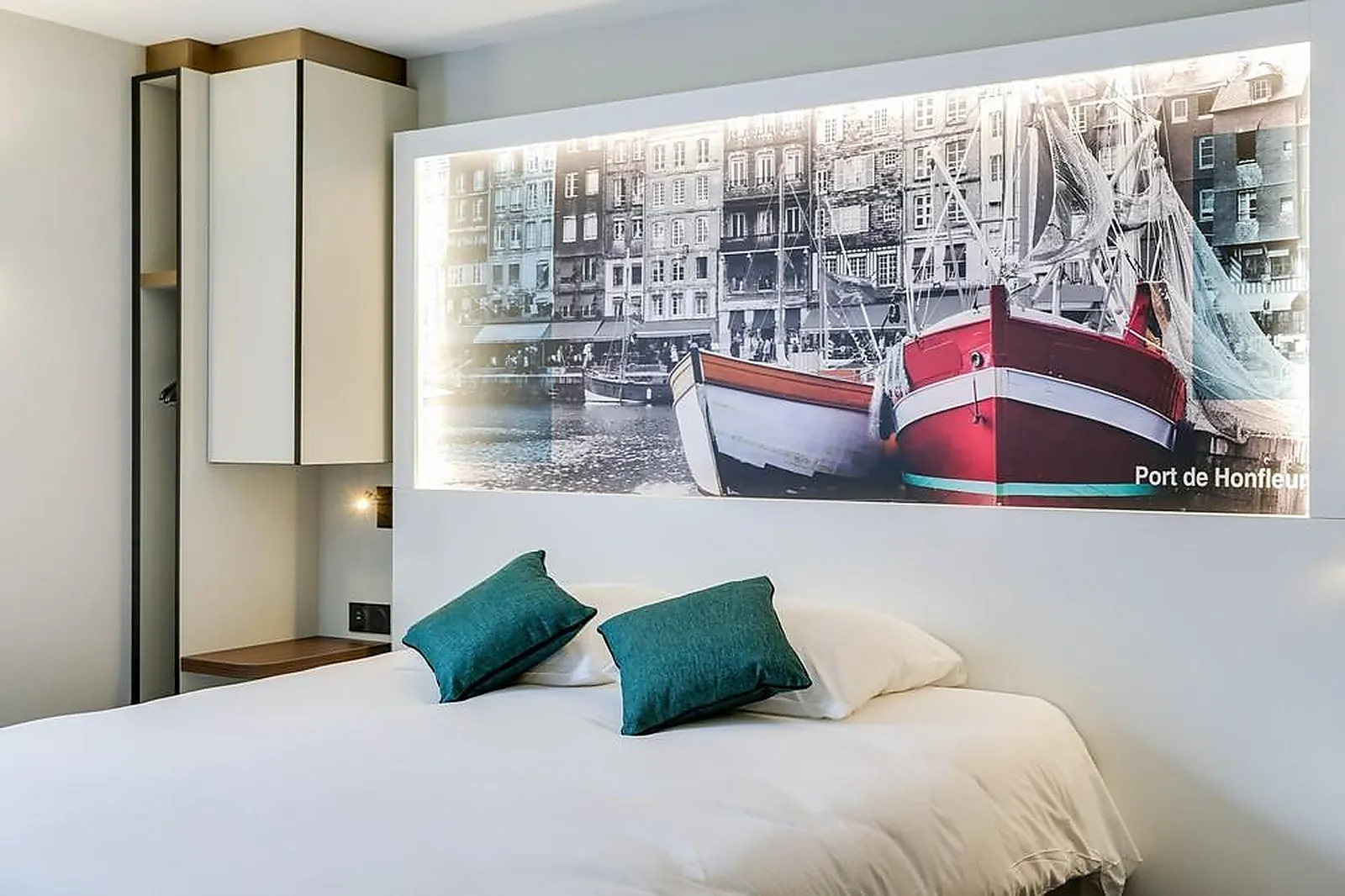 Lieux événementiels, BRIT HOTEL CAEN NORD MÉMORIAL