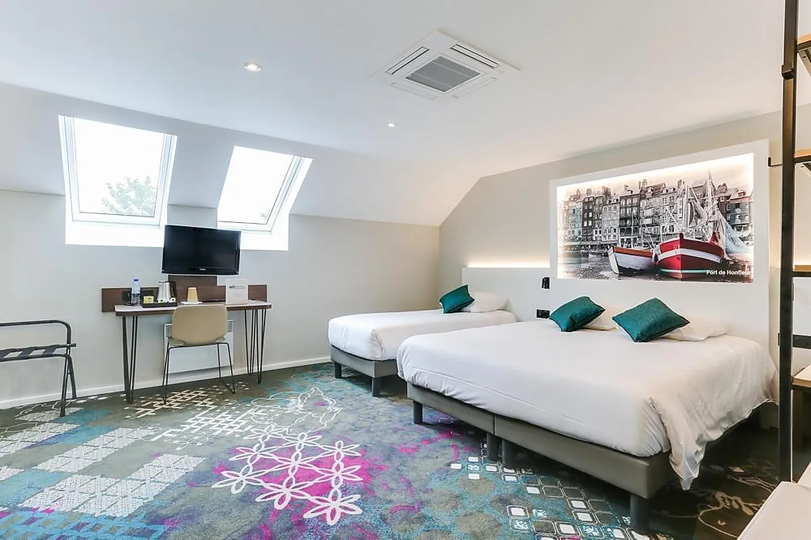 Lieux événementiels, BRIT HOTEL CAEN NORD MÉMORIAL