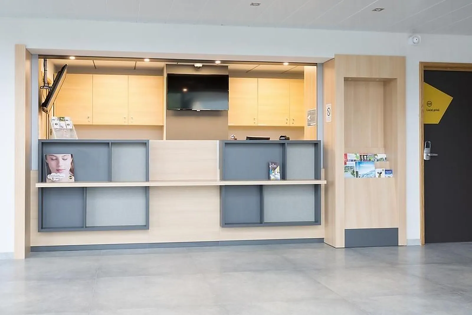 Lieux événementiels, B AND B HÔTEL LONGWY PORTE DU LUXEMBOURG