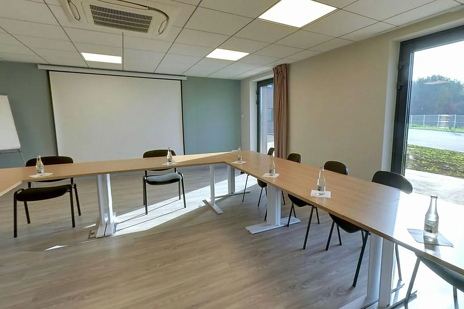 Lieux événementiels, B AND B HÔTEL LONGWY PORTE DU LUXEMBOURG