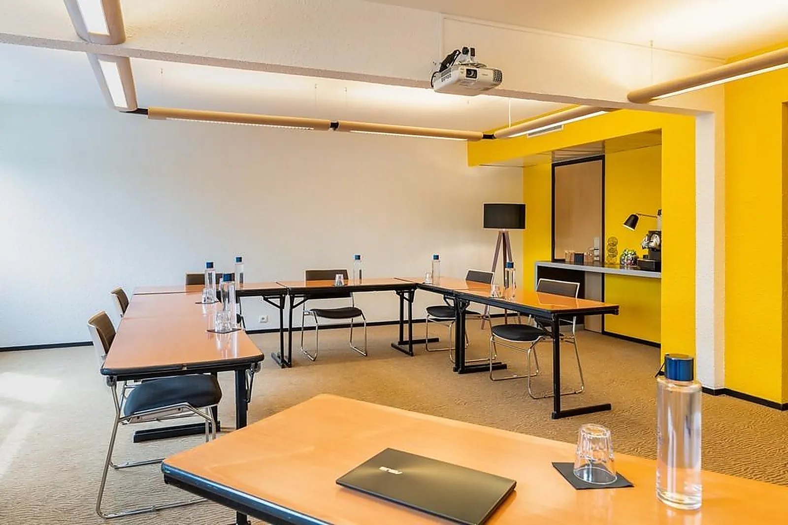 Lieux événementiels, B AND B HÔTEL LYON NORD