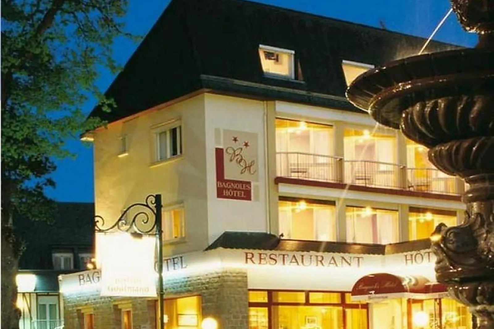 Lieux événementiels, BAGNOLES HÔTEL