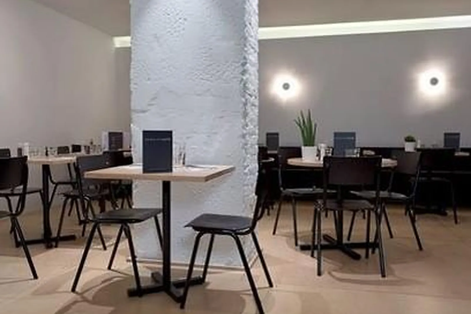 Lieux événementiels, BASILIC CAFÉ