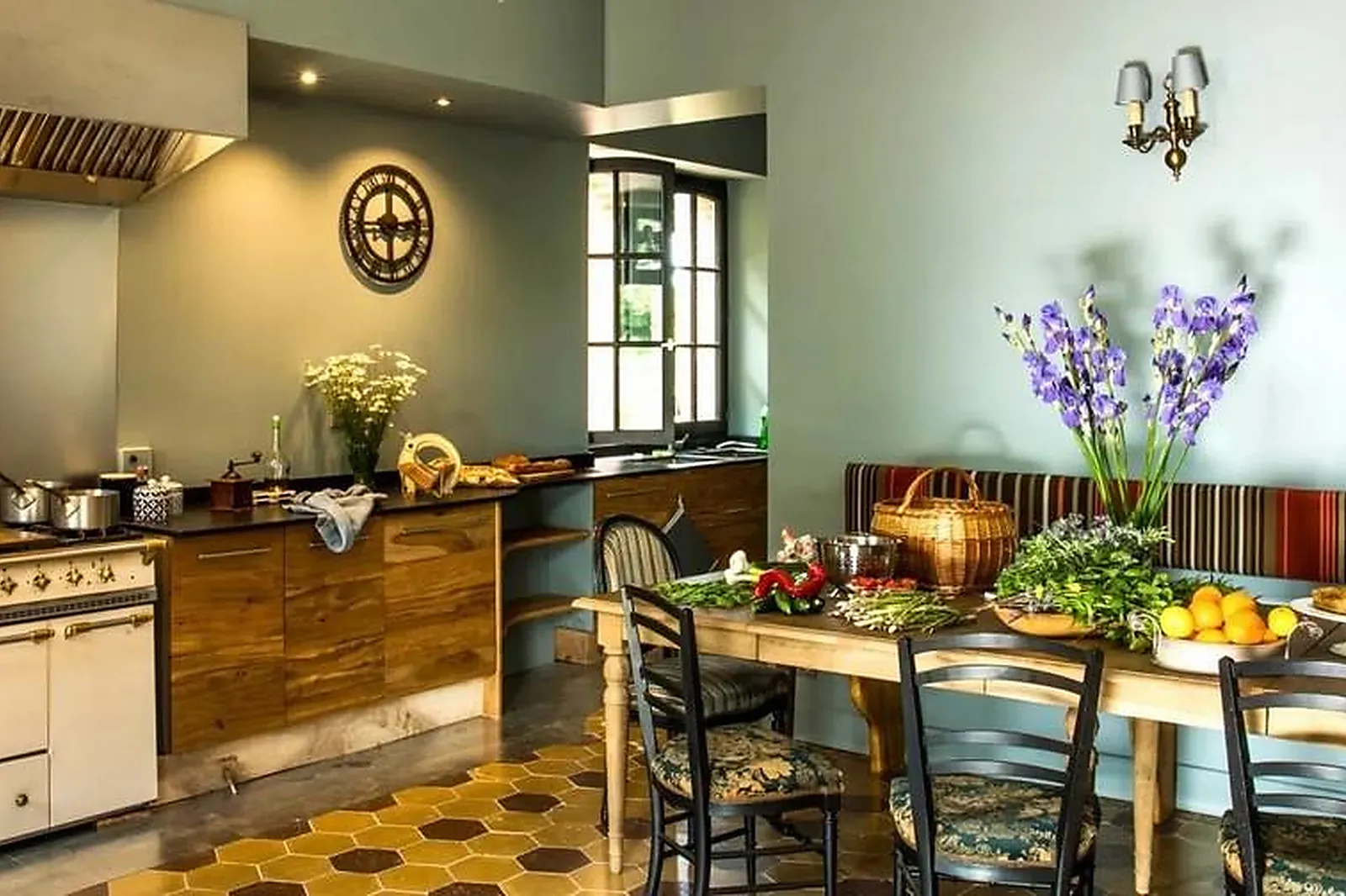 Lieux événementiels, BASTIDE DES TOURELLES