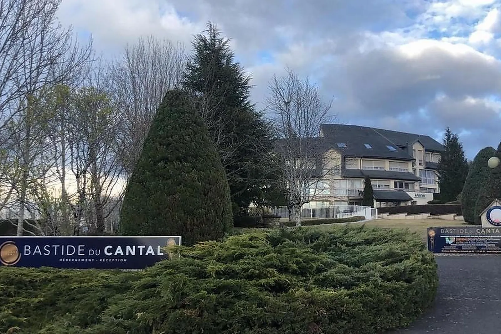 Lieux événementiels, BASTIDE DU CANTAL
