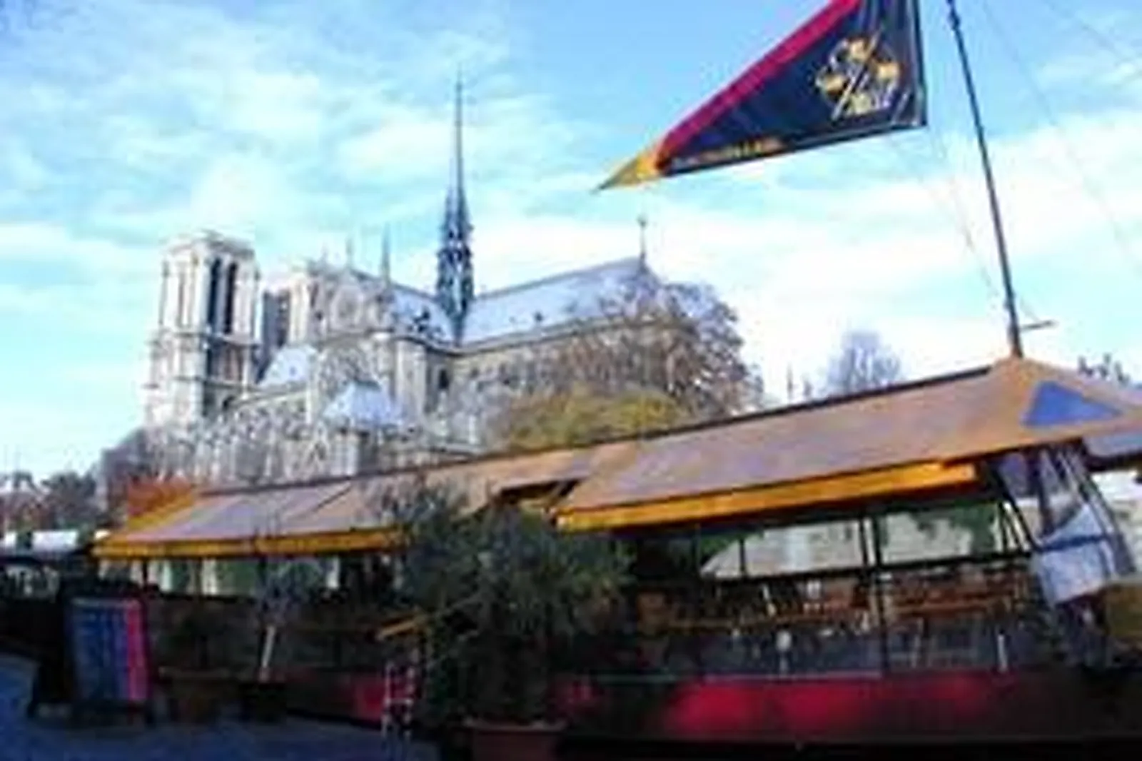 Lieux événementiels, BATEAU LE SIX HUIT