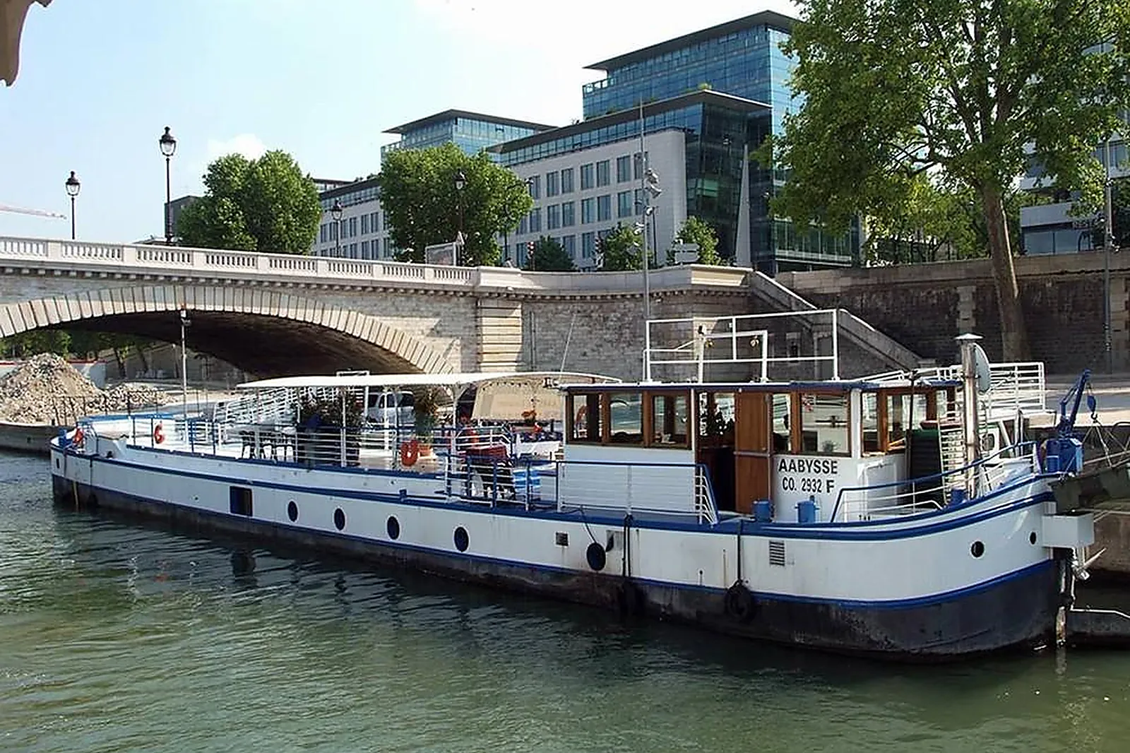 Lieux événementiels, BATEAU AABYSSE