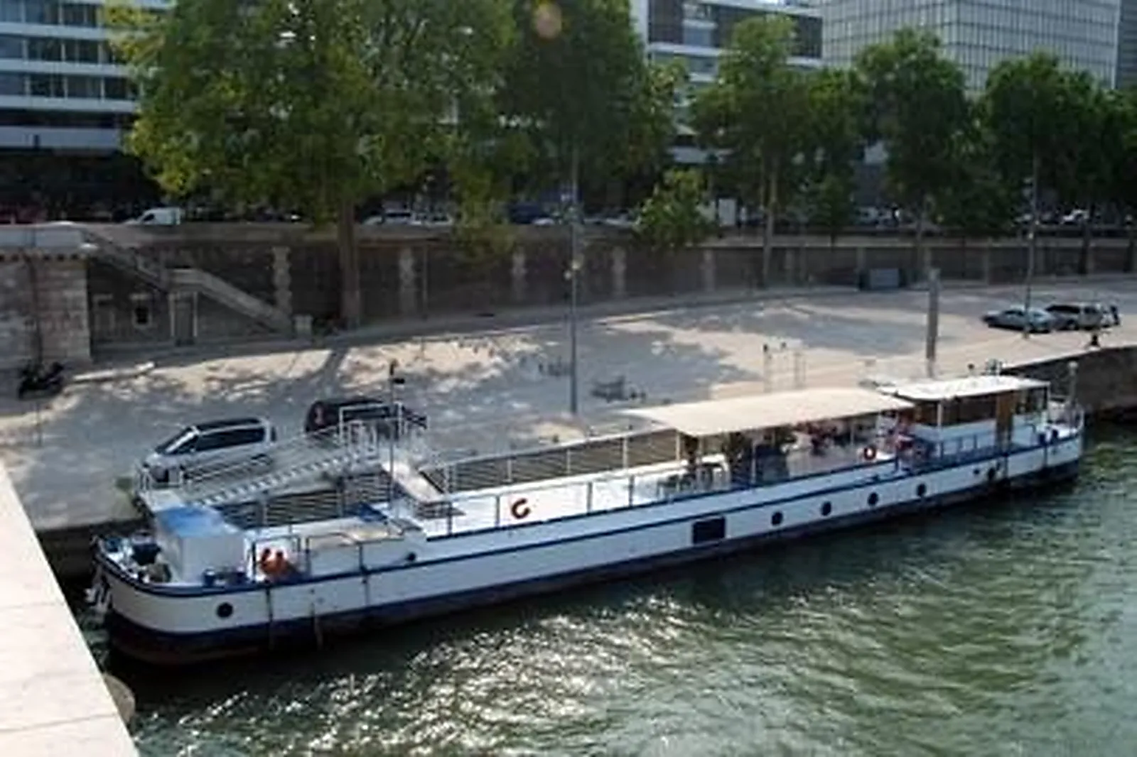 Lieux événementiels, BATEAU AABYSSE