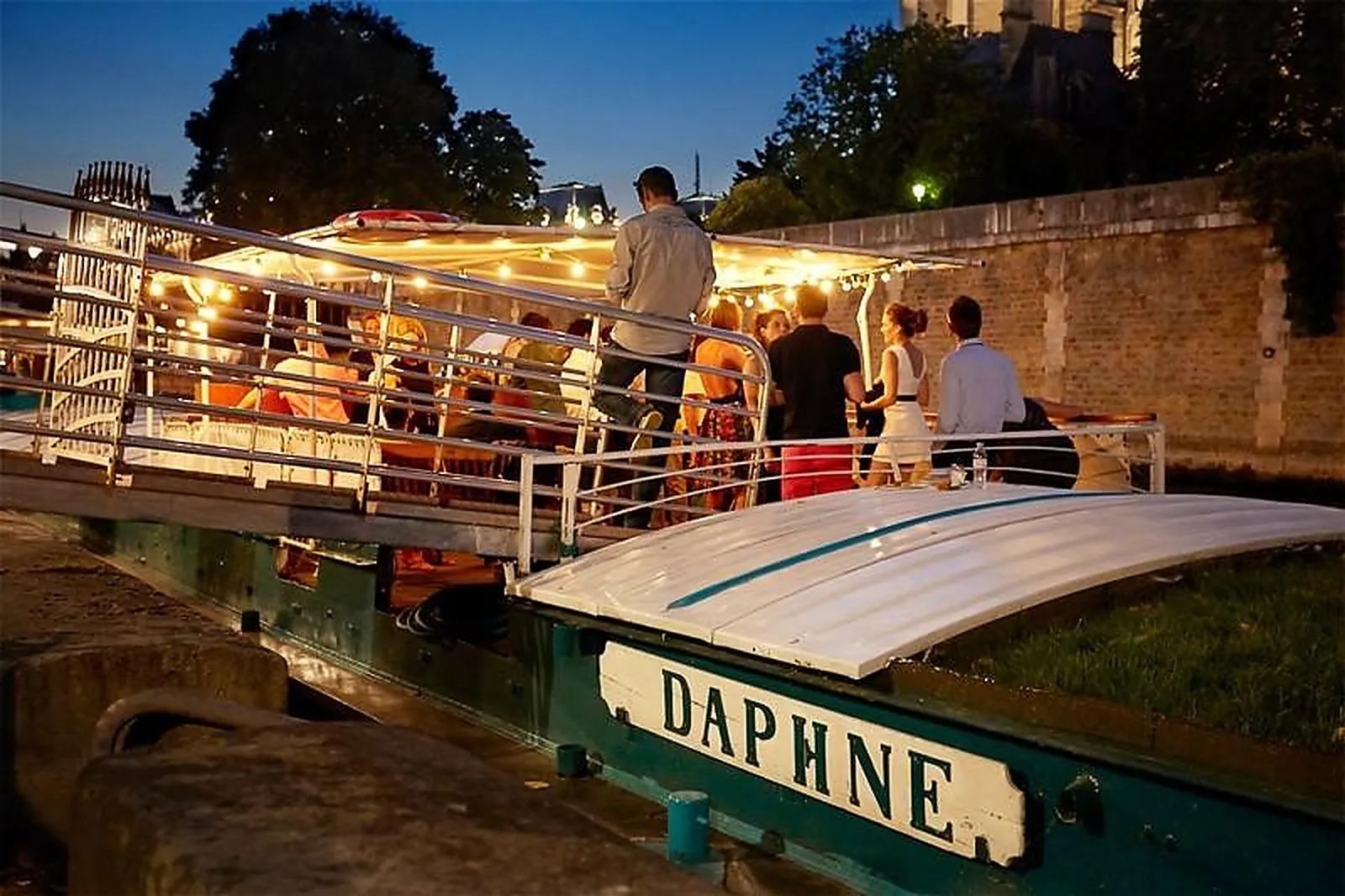 Lieux événementiels, BATEAU DAPHNÉ