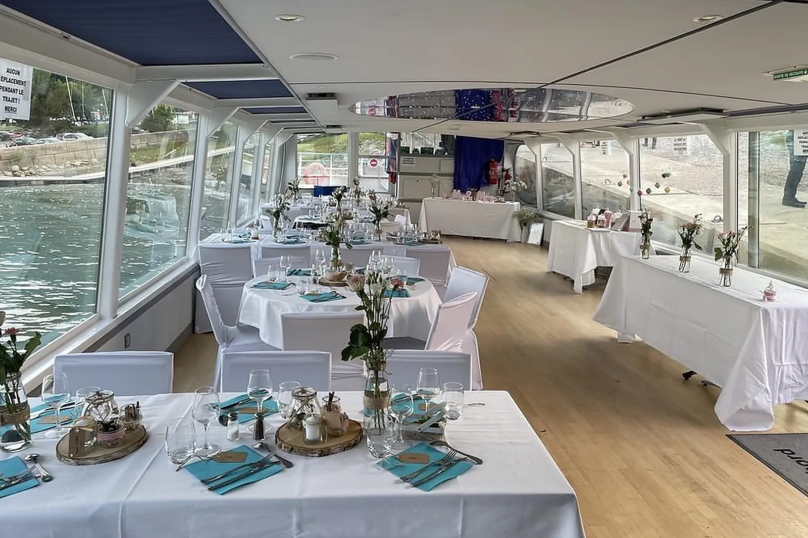 Lieux événementiels, BATEAU LA MIRA