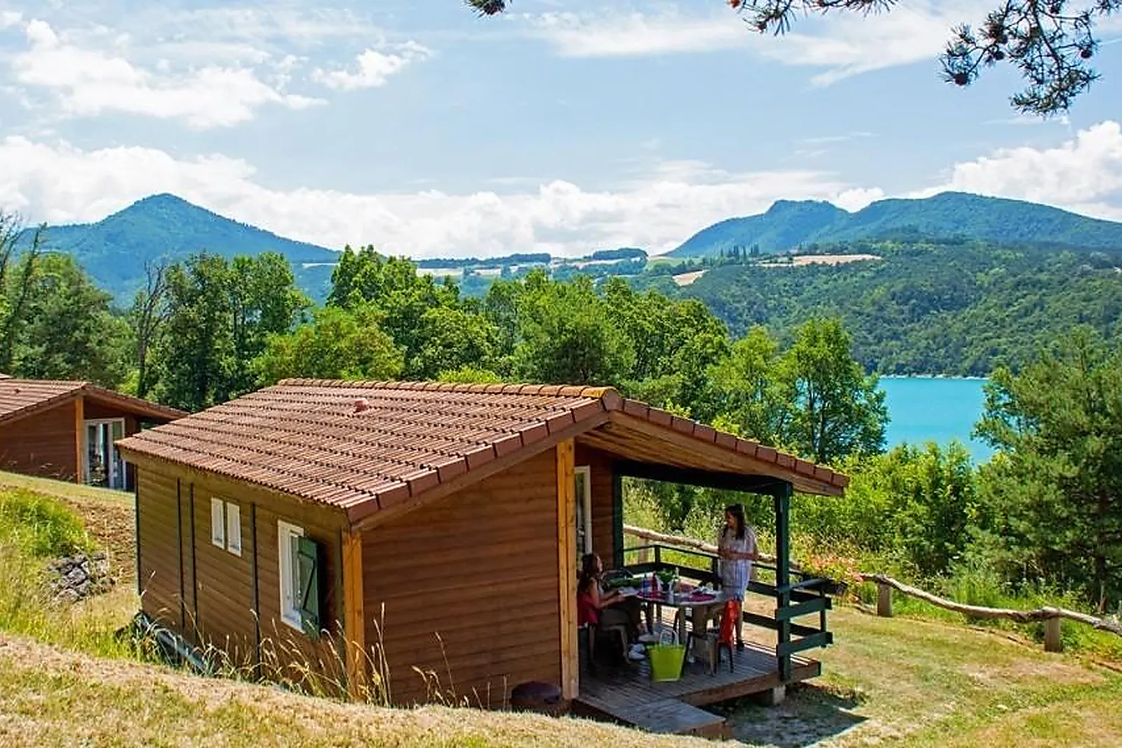 Lieux événementiels, BATEAU LA MIRA