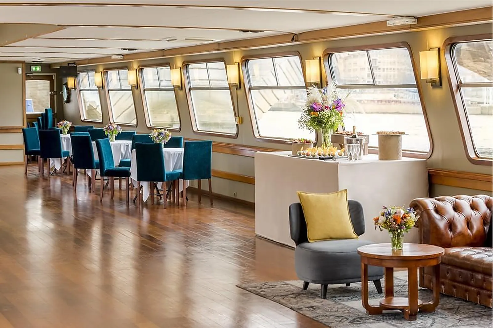 Lieux événementiels, BATEAU MELODY BLUES