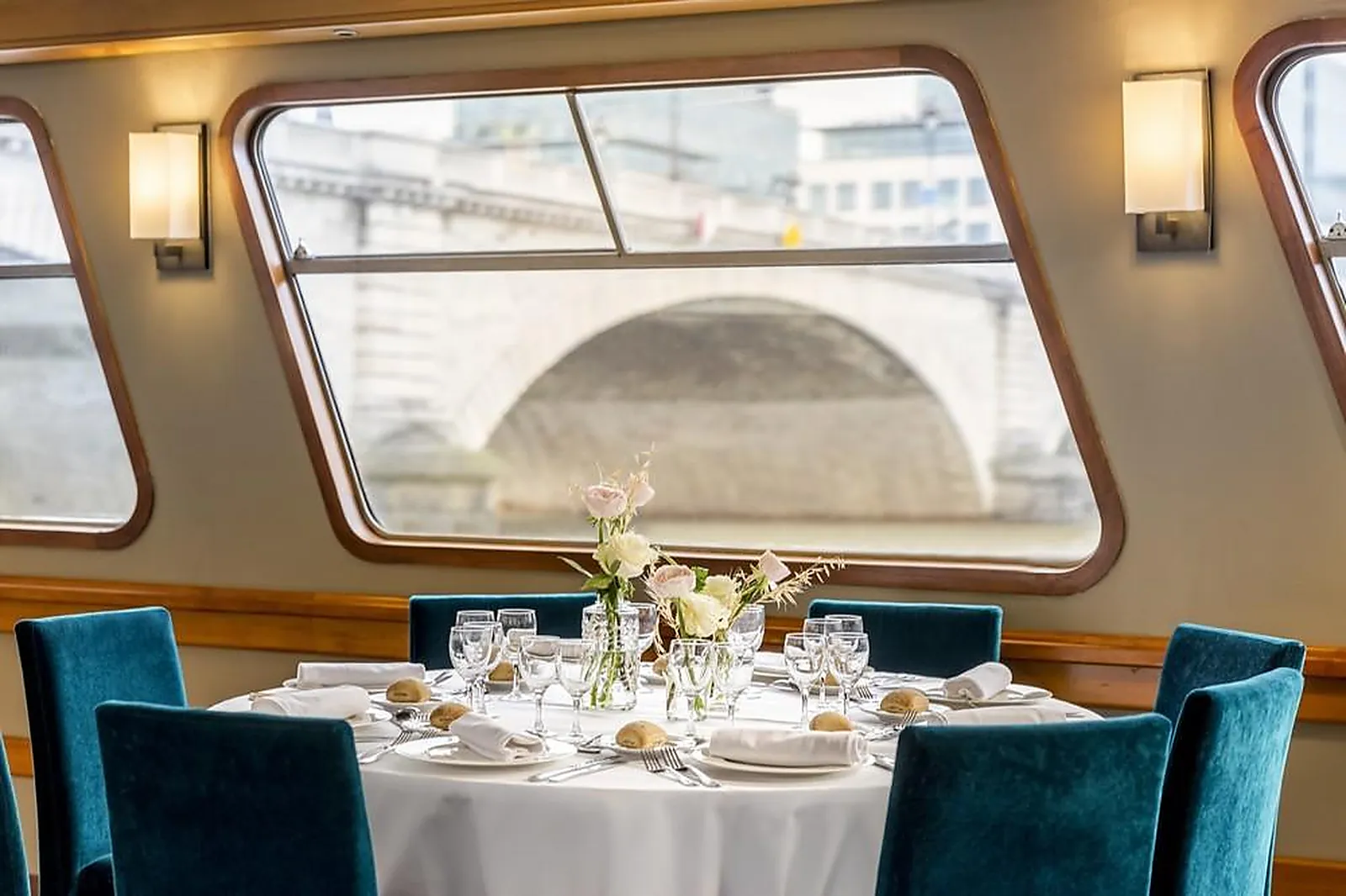 Lieux événementiels, BATEAU MELODY BLUES