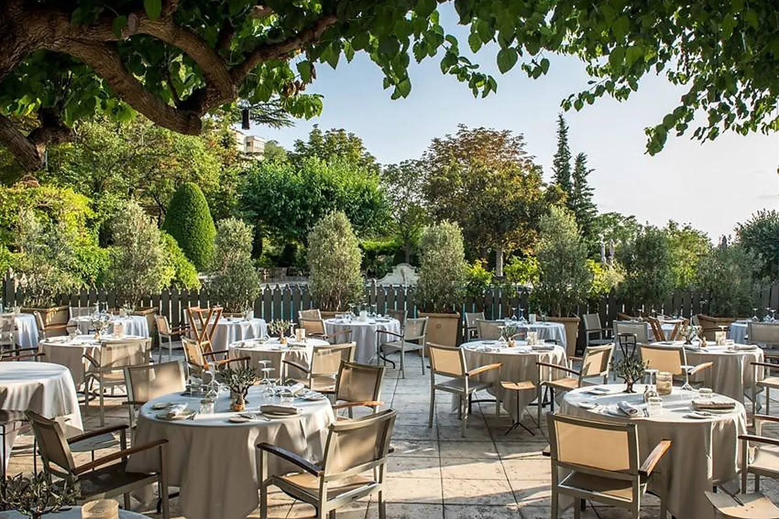 Lieux événementiels, BAUMANIÈRE LES BAUX DE PROVENCE