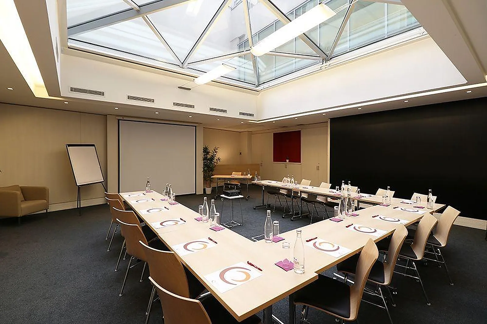 Lieux événementiels, BAYA ETOILE-WAGRAM