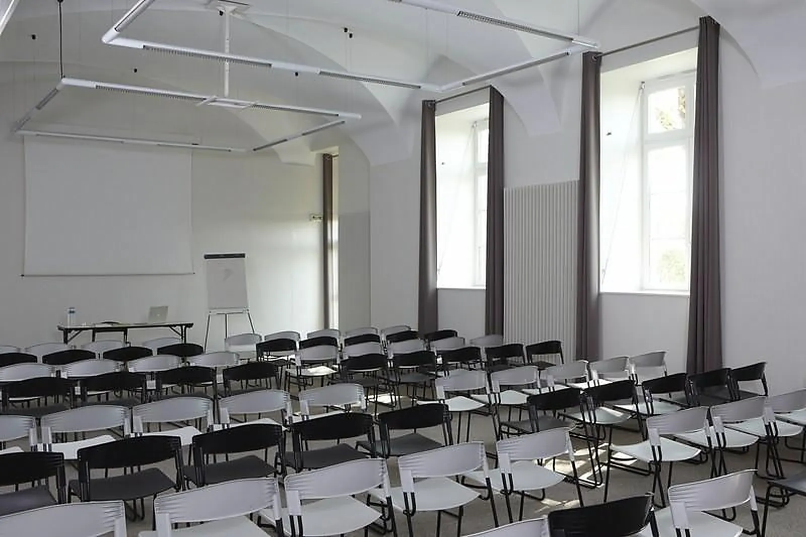 Lieux événementiels, BELAMBRA CITY RÉSIDENCE VILLEMANZY