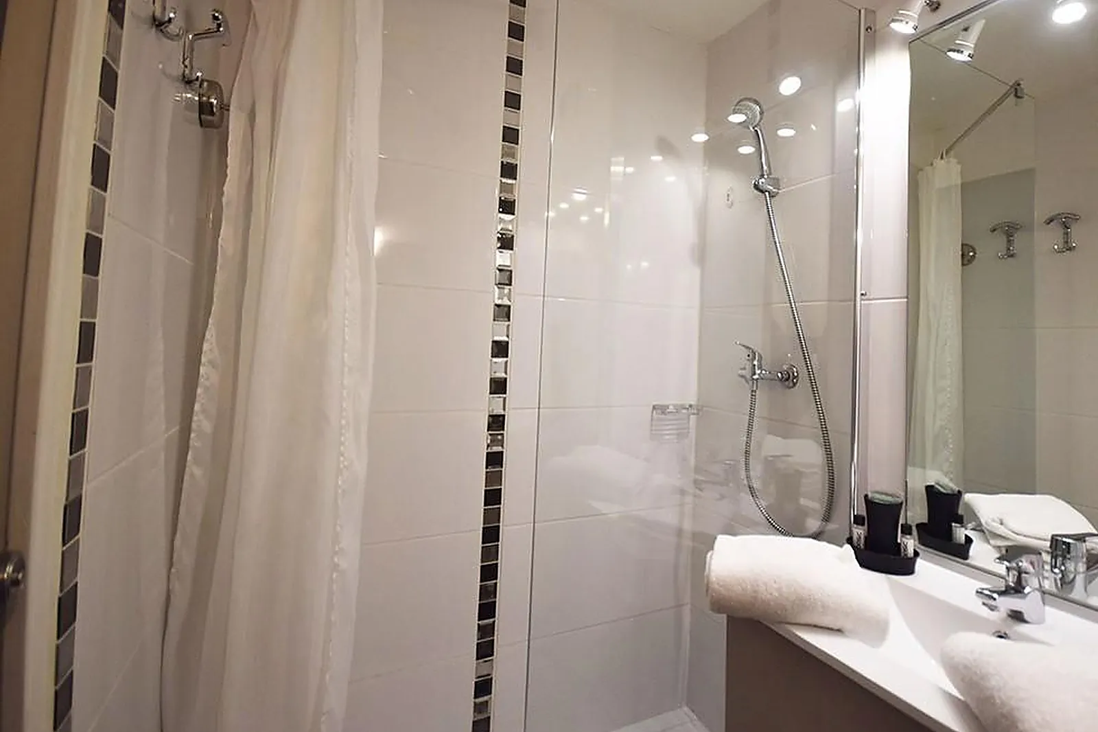 Lieux événementiels, BEST HOTEL ANNECY