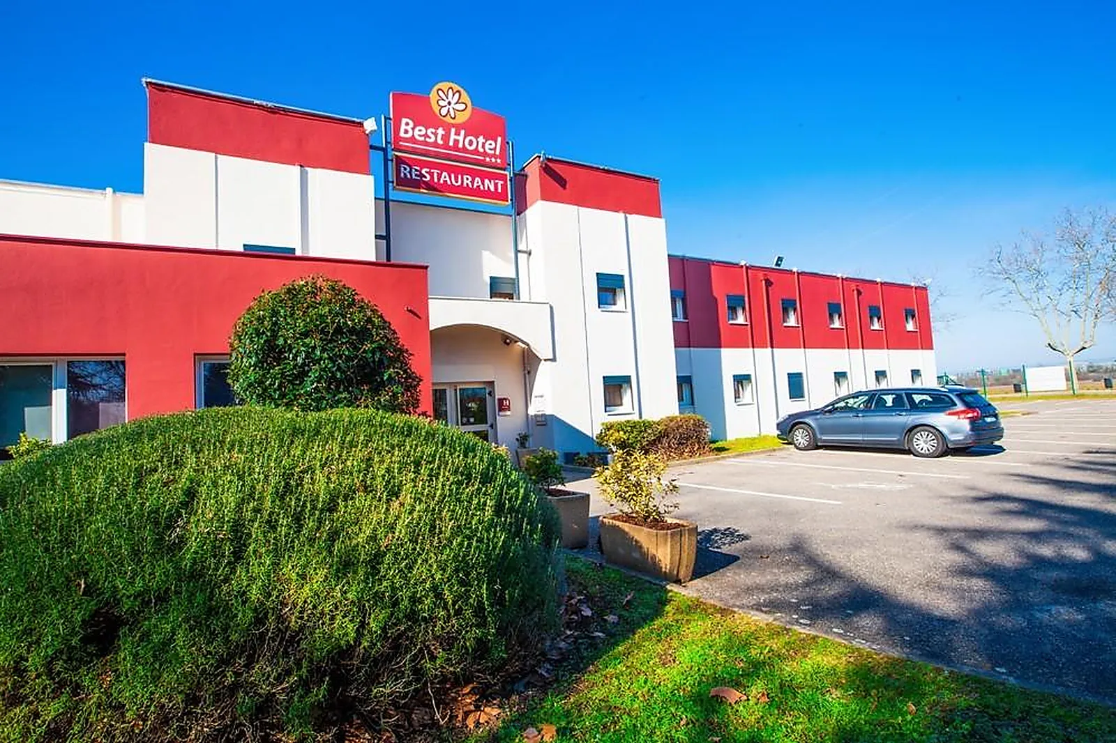 Lieux événementiels, BEST HOTEL LYON SAINT-PRIEST