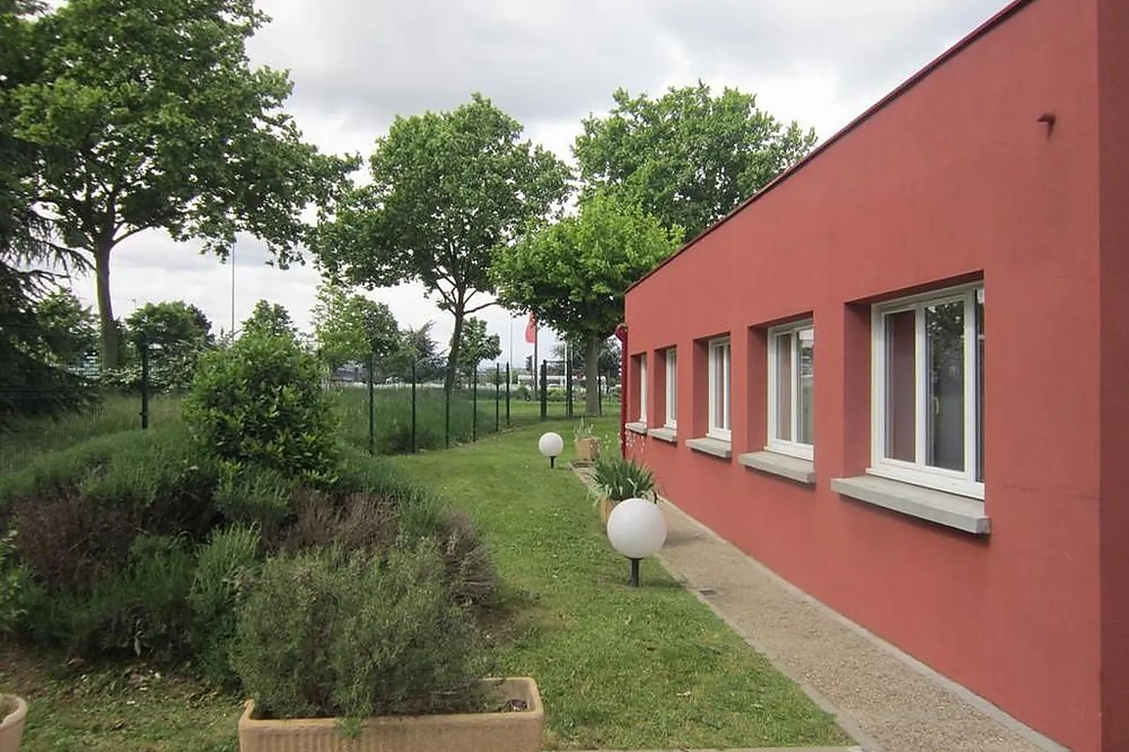 Lieux événementiels, BEST HOTEL LYON SAINT-PRIEST